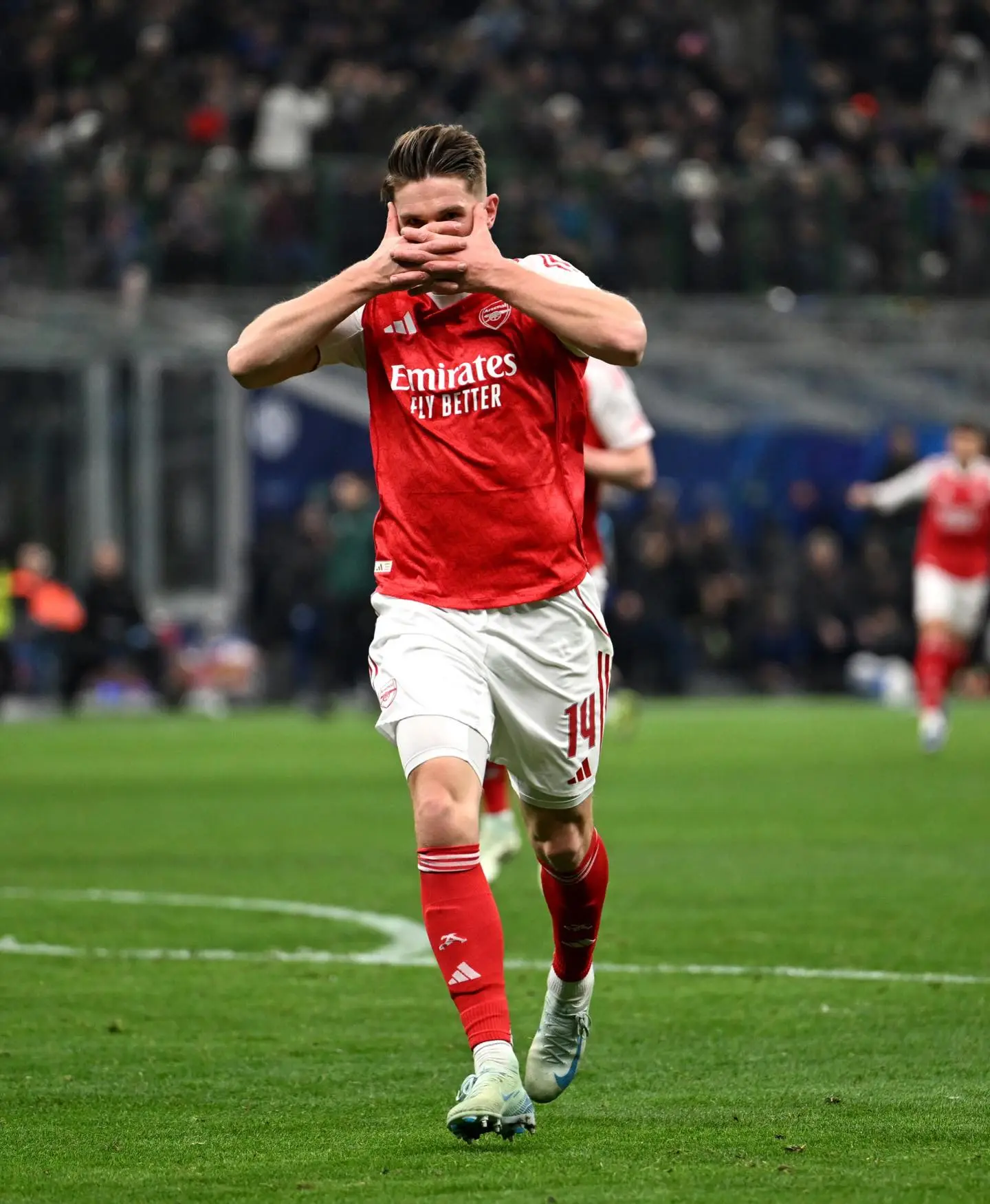 开云体育移动版-对阵国米替补登场破门，哲凯赖什社媒庆祝胜利：欧冠之夜