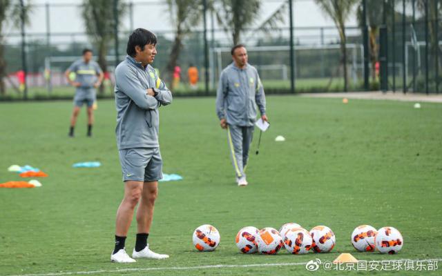 开云体育下载-国安新赛季主基调启用年轻人 谢峰点名表扬两小将