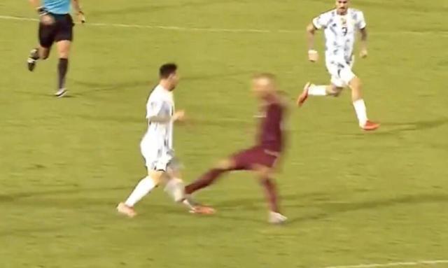 开云体育官网-梅西专程赴马德里治伤 世预赛对手那一脚坑惨巴黎