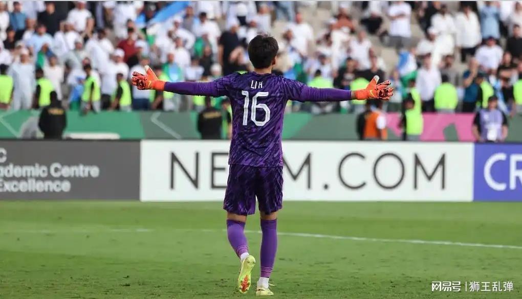 开云体育下载-泰山两位置拉响警报！错失杨希再失李昊？后防补强别偏科