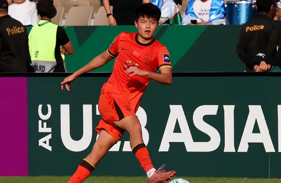 开云体育官网-尘埃落定 海港引援祭神操作 如愿签中超抢断王 王燊超最佳接班人