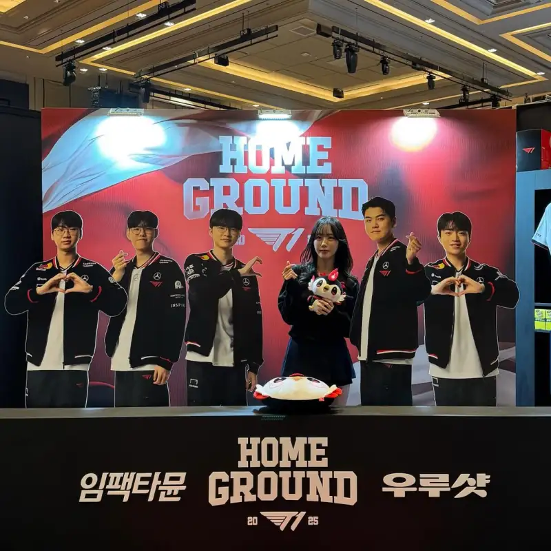 T1官宣Keria续约三年,今天看下T1韩网女粉